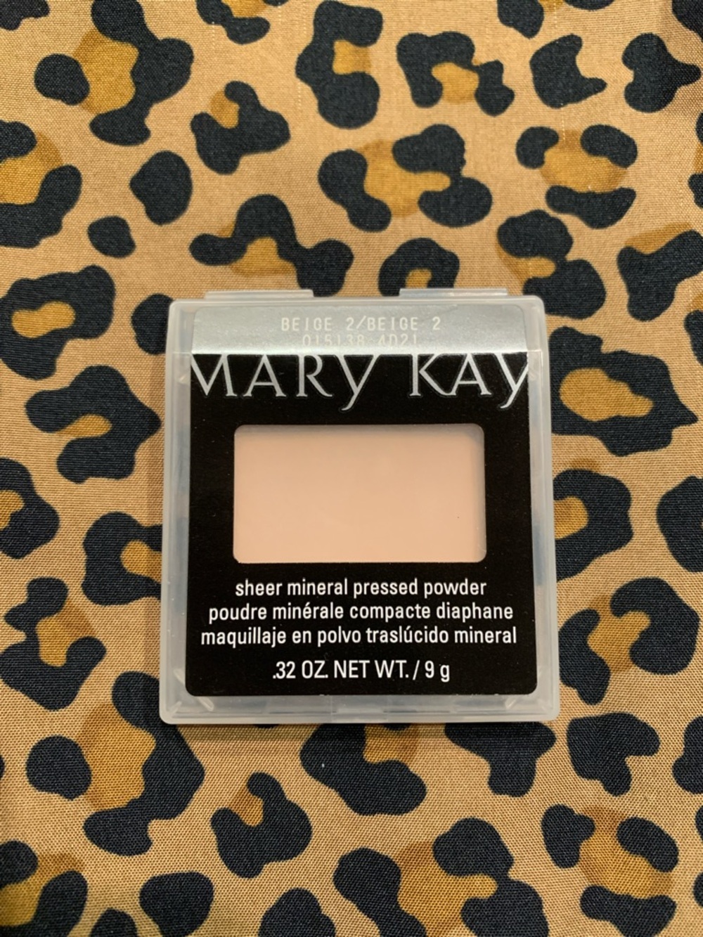 Mary Kay Sheer Mineral Pressed Powder - Beige
